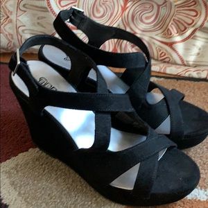 Wedge heels